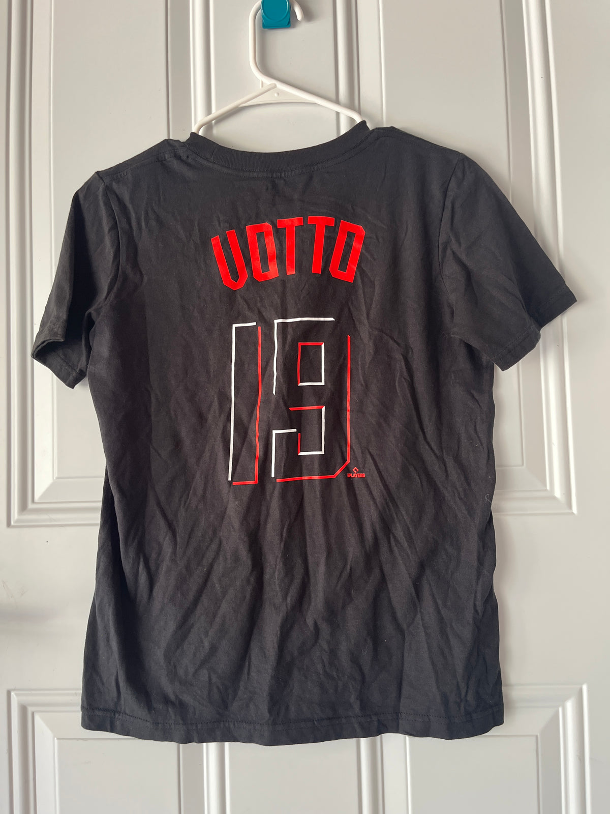 135 BNWOT, Black Joey Votto YM Reds Tshirt
