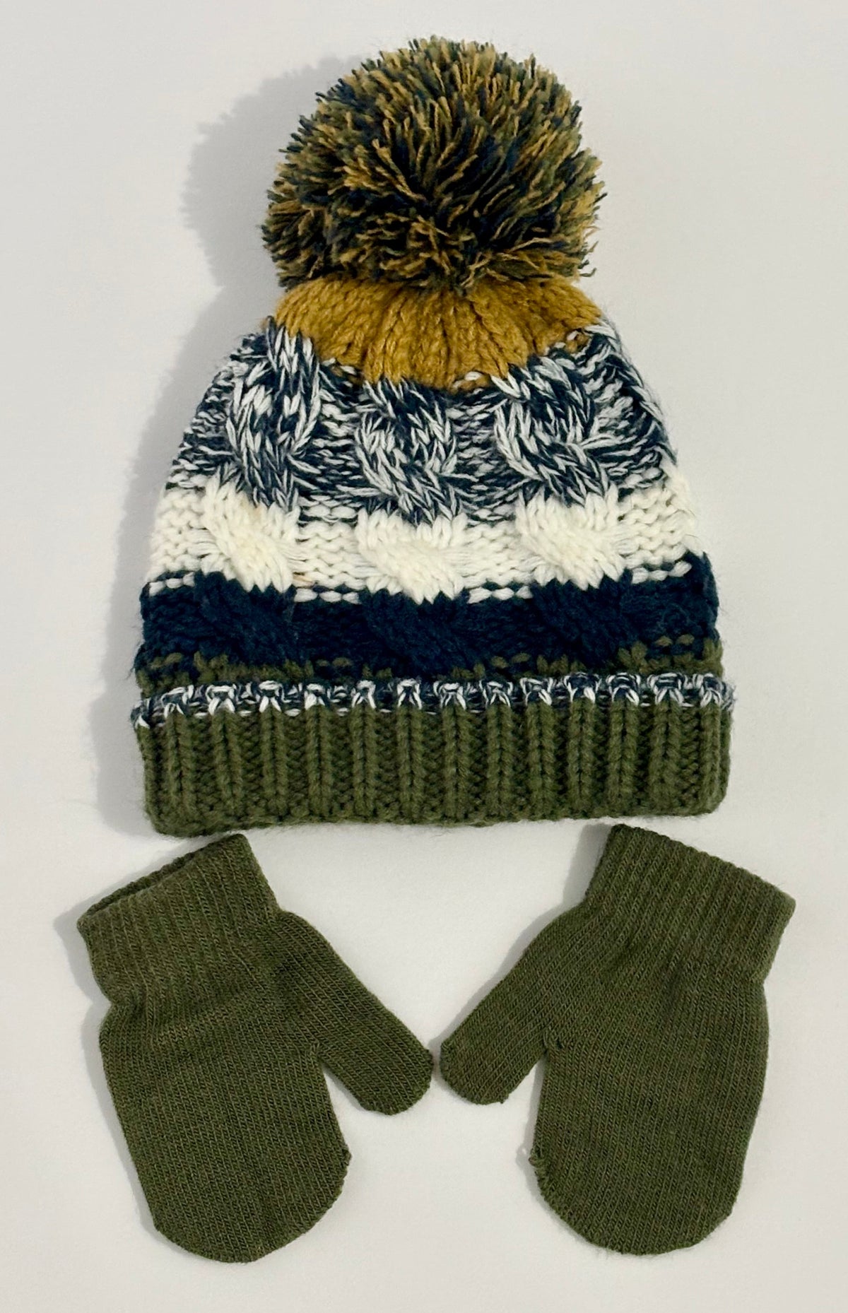 #132 - Boy's Winter Hat & Matching Mitten Set - Size 12-24M