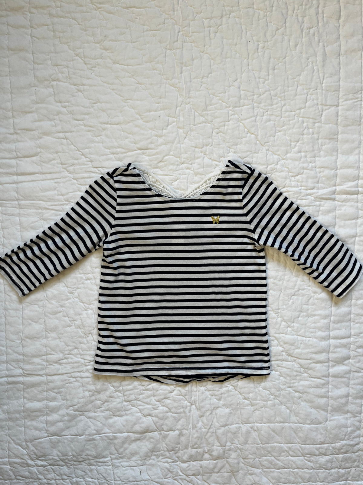 Seller #165 Girls OshKosh Navy and White Shirt Size 5