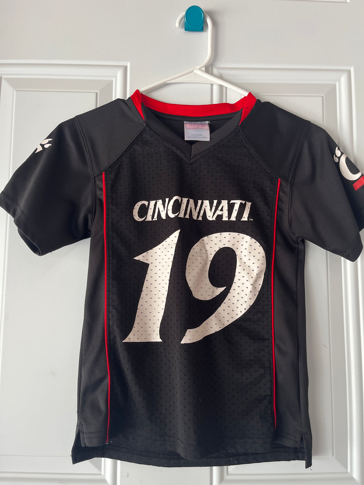 135 UC #19 football jersey Youth XS
