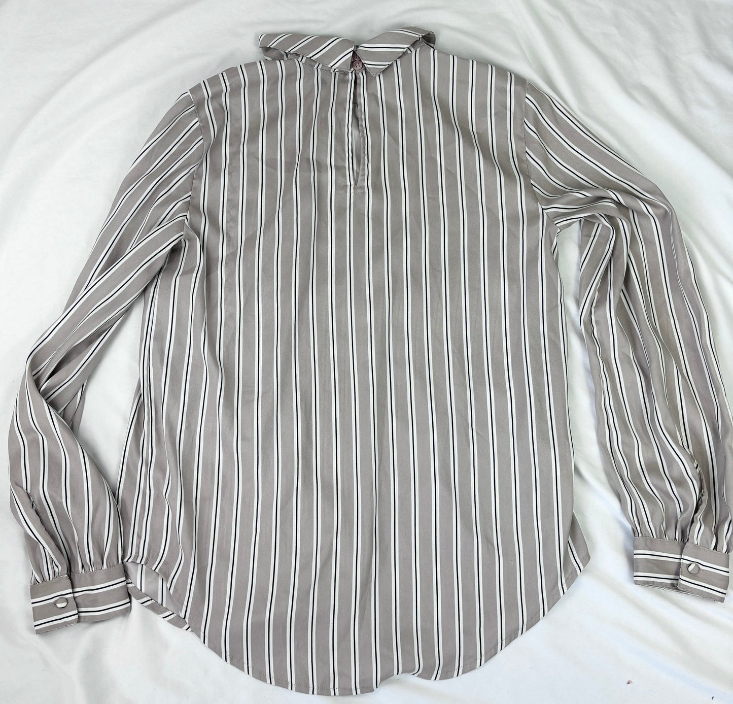 #14 Women XS Ann Taylor Stripe Blouse