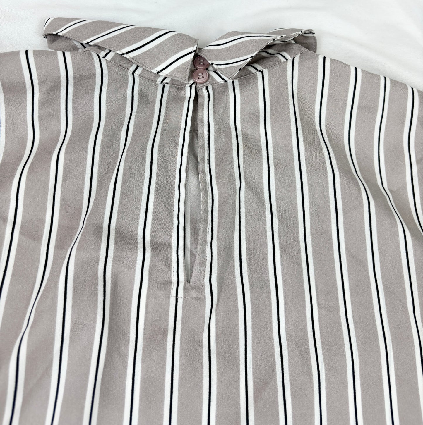 #14 Women XS Ann Taylor Stripe Blouse