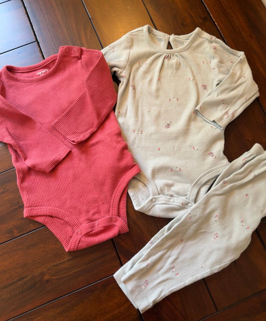 #51 12M Outfit Bundle with Little Mice and Hearts Print