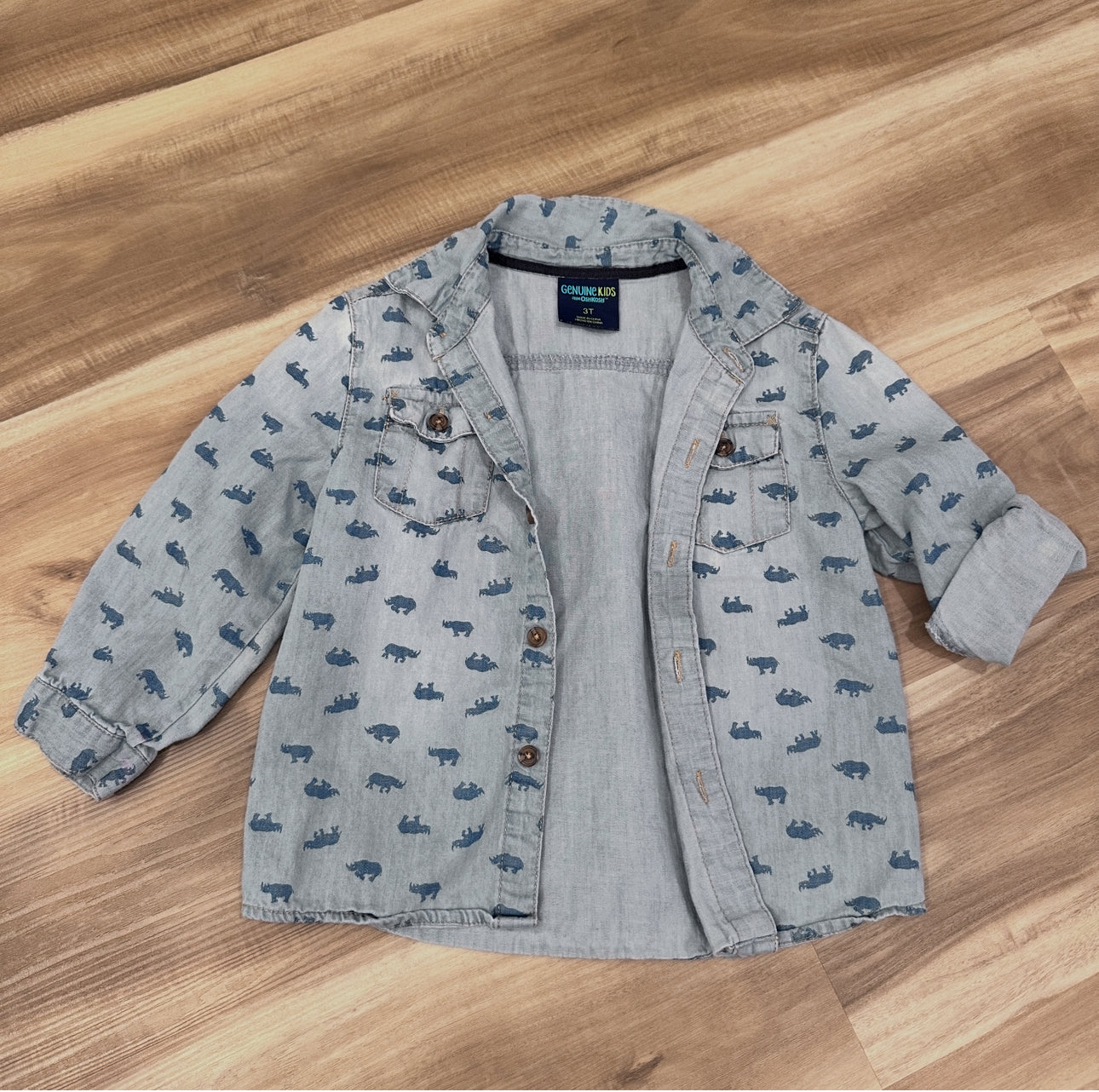 Seller #147 Boys 3T rhino denim button down