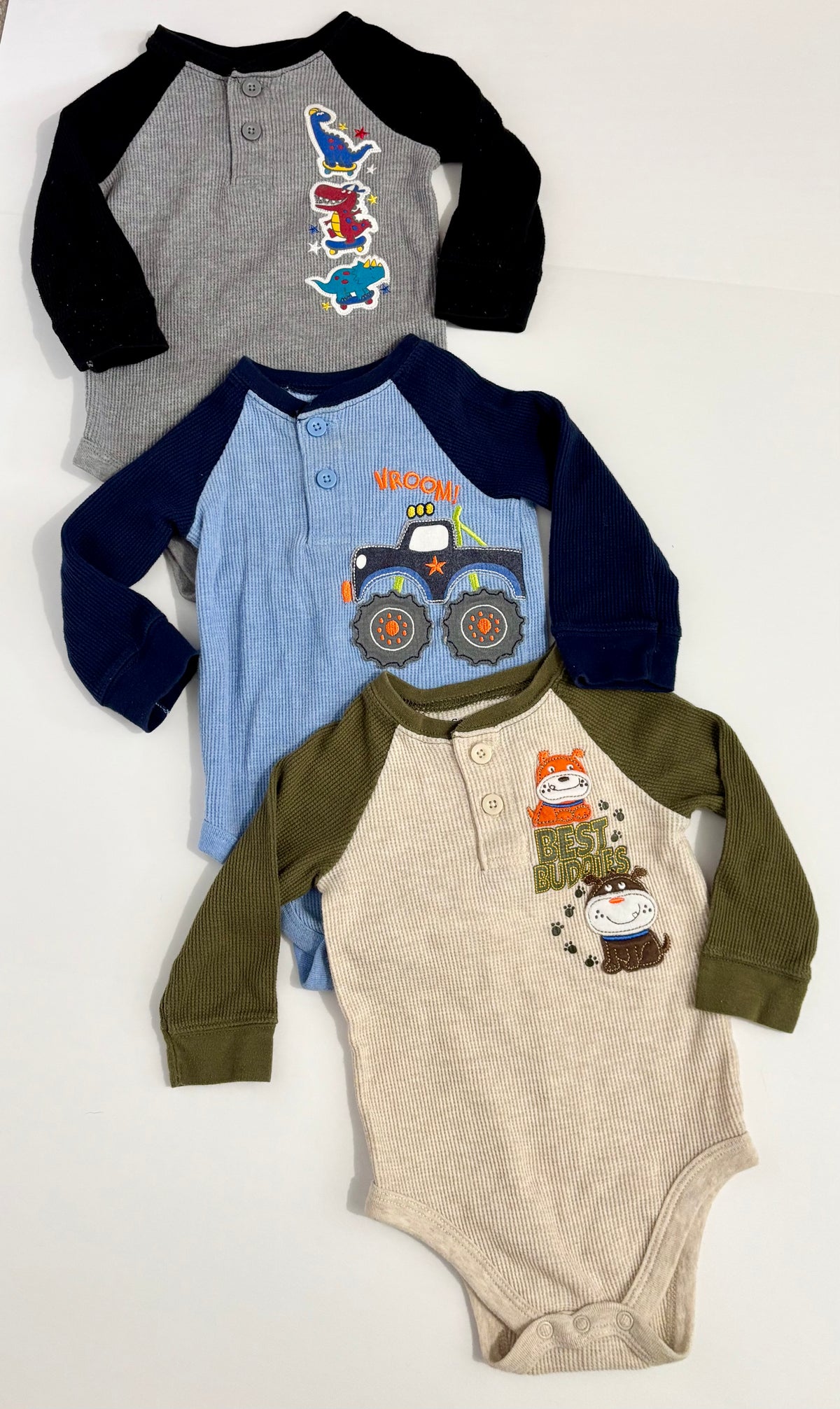 #132 - Bundle of 3 Boy's Thermal Bodysuits - Size 18M