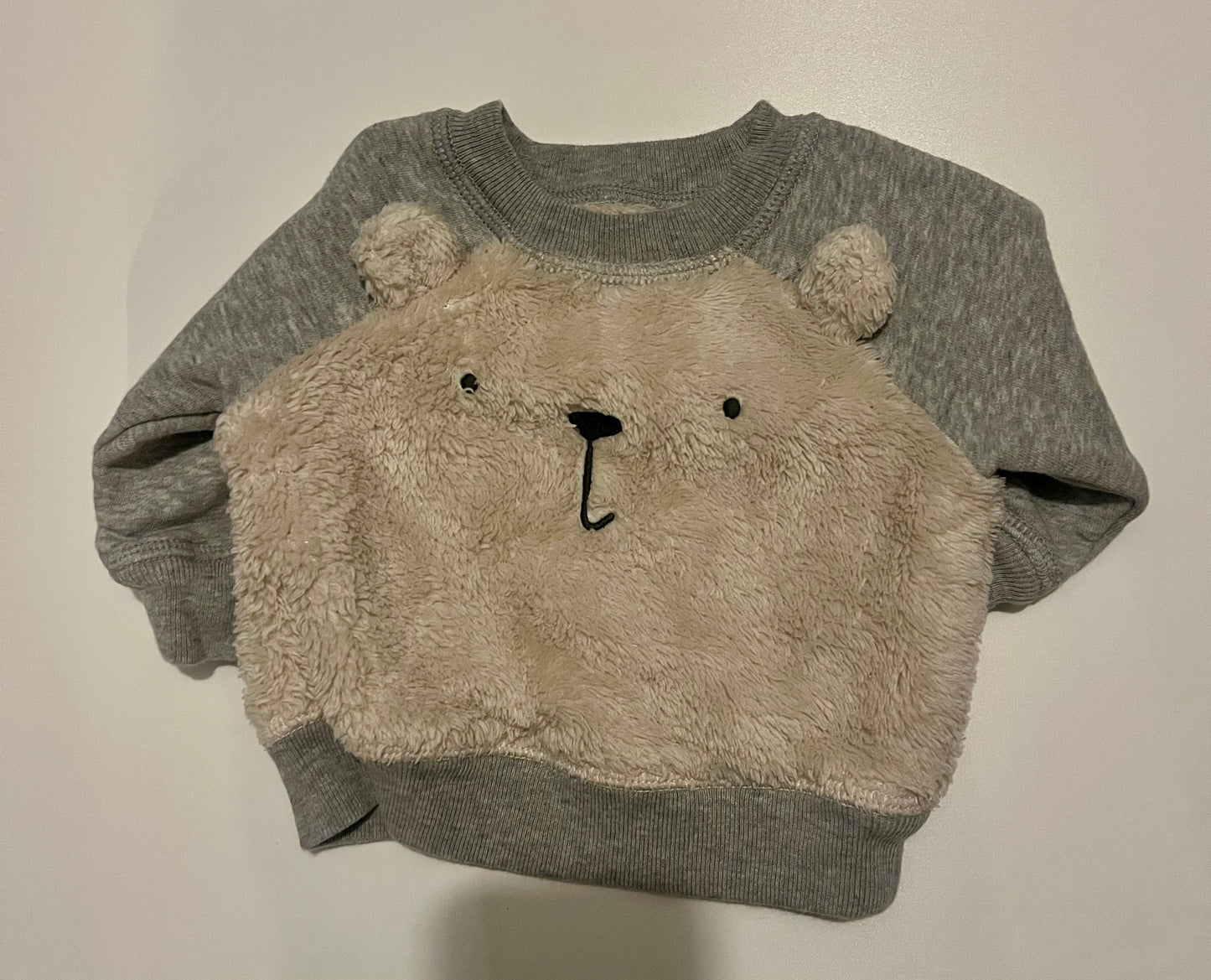 #32 Baby Gap 0-3 polar bear fleece sweatsuit  *reduced*