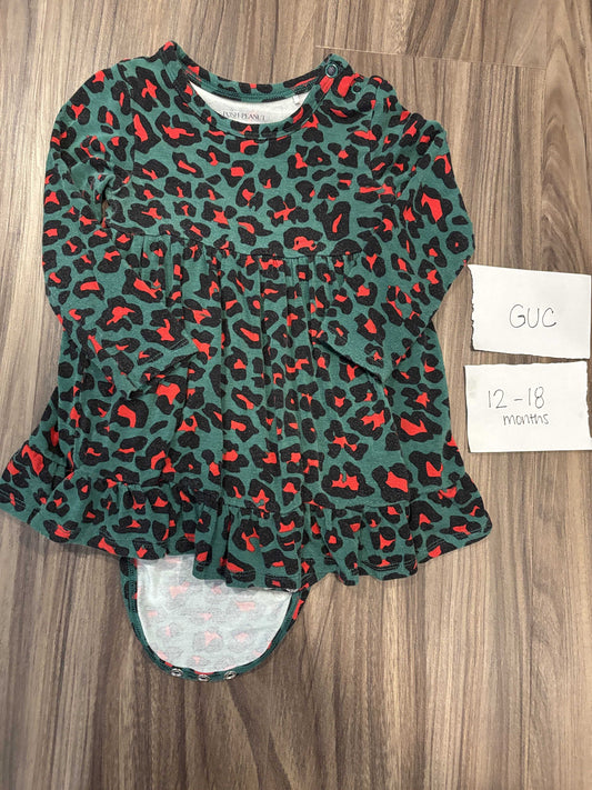 #138 - 12-18 Mo - Posh Peanut (Bamboo ) Christmas Cheetah LS Bodysuit Twirl GUC