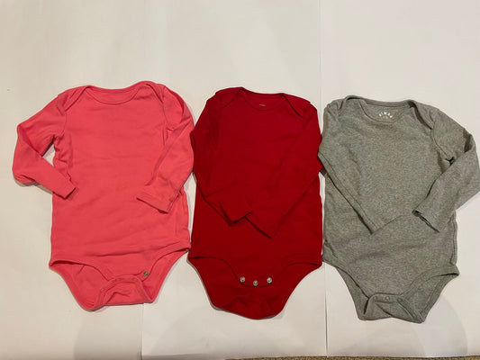 #126 Primary 12-18m Set 3 LS Bodysuits (Pink, Red, Gray) EUC