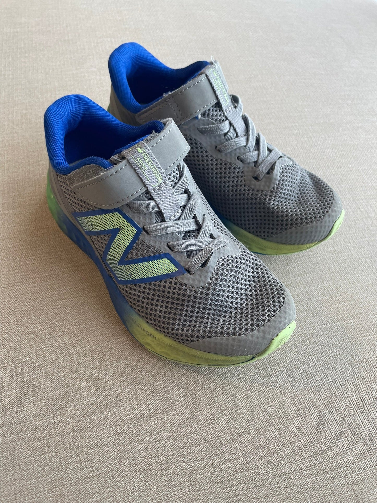 Seller #12 Boys New Balance Fresh Foam Arishi v4 Bungee Lace with Top Strap | Size 11 wide