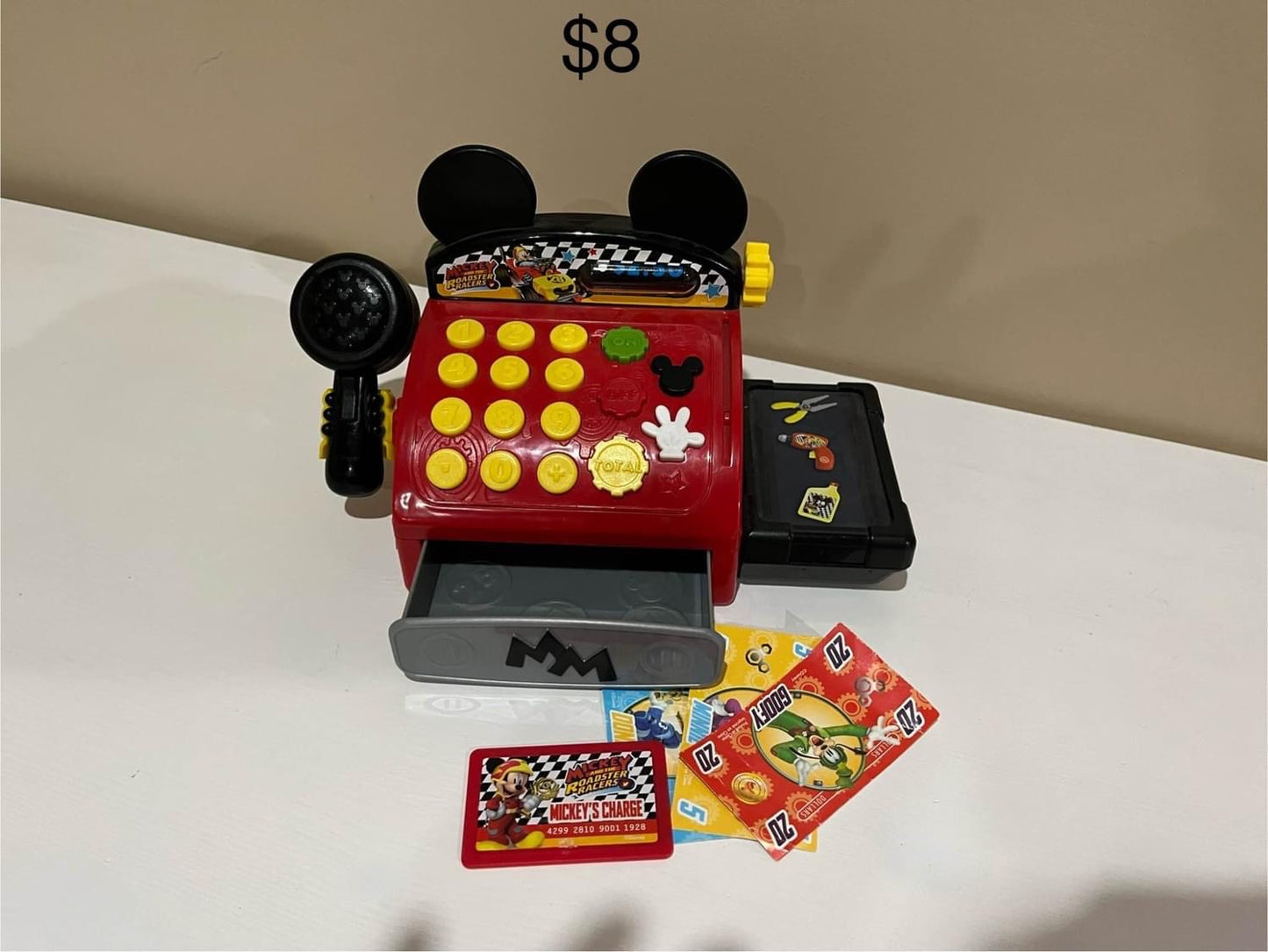 3b Mickey Mouse play cashier