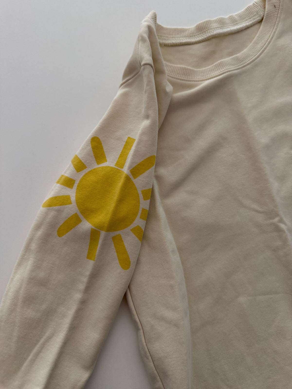 #117, Girls 5, Boutique sunshine & rainbow print sweatshirt, VGUC