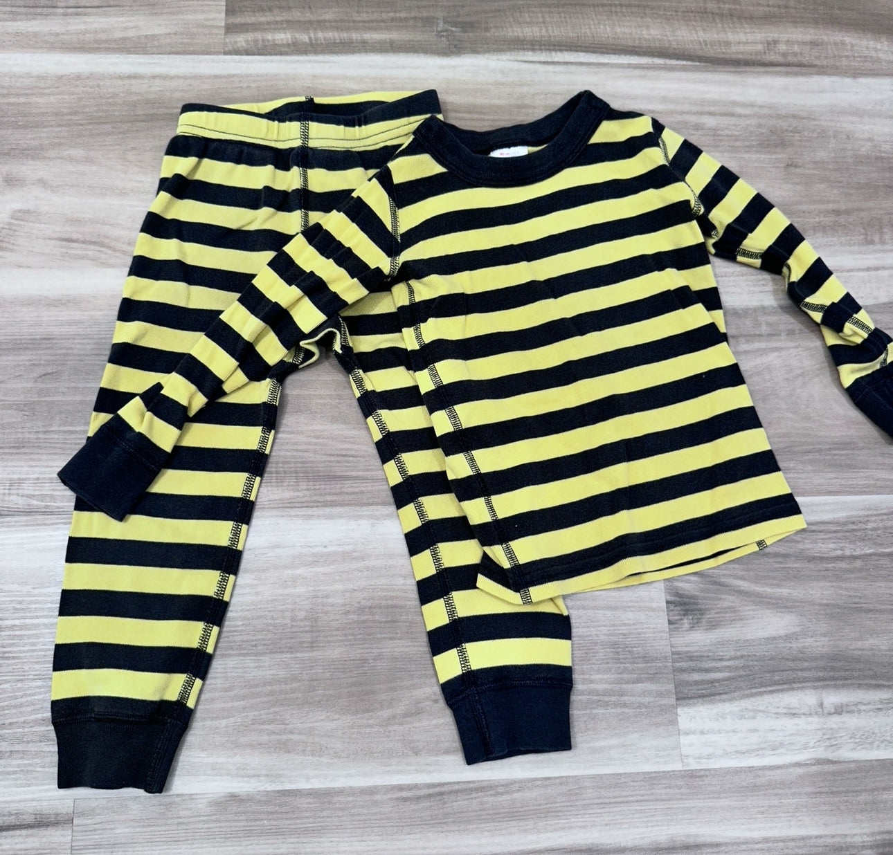 Seller #147 | reduced  3T Unisex Hanna Andersson Pajamas