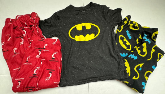 Boys Size 6/7 or Equivalent (3) Pieces (1) UC PJ Jammie Pants, (1) (S) Batman Top & (M) Batman Pants GUC