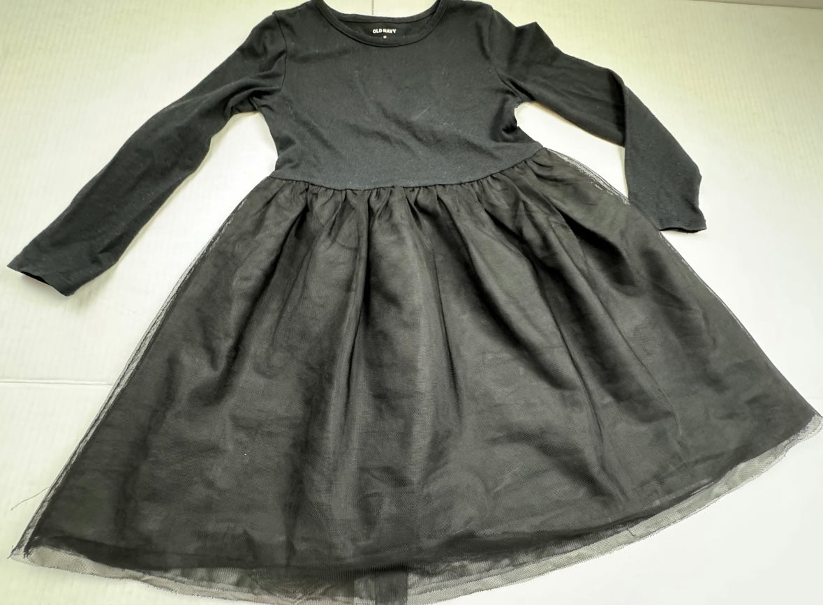 Girls Size 5T Old Navy Black Dress with Tulle GUC (some piling)