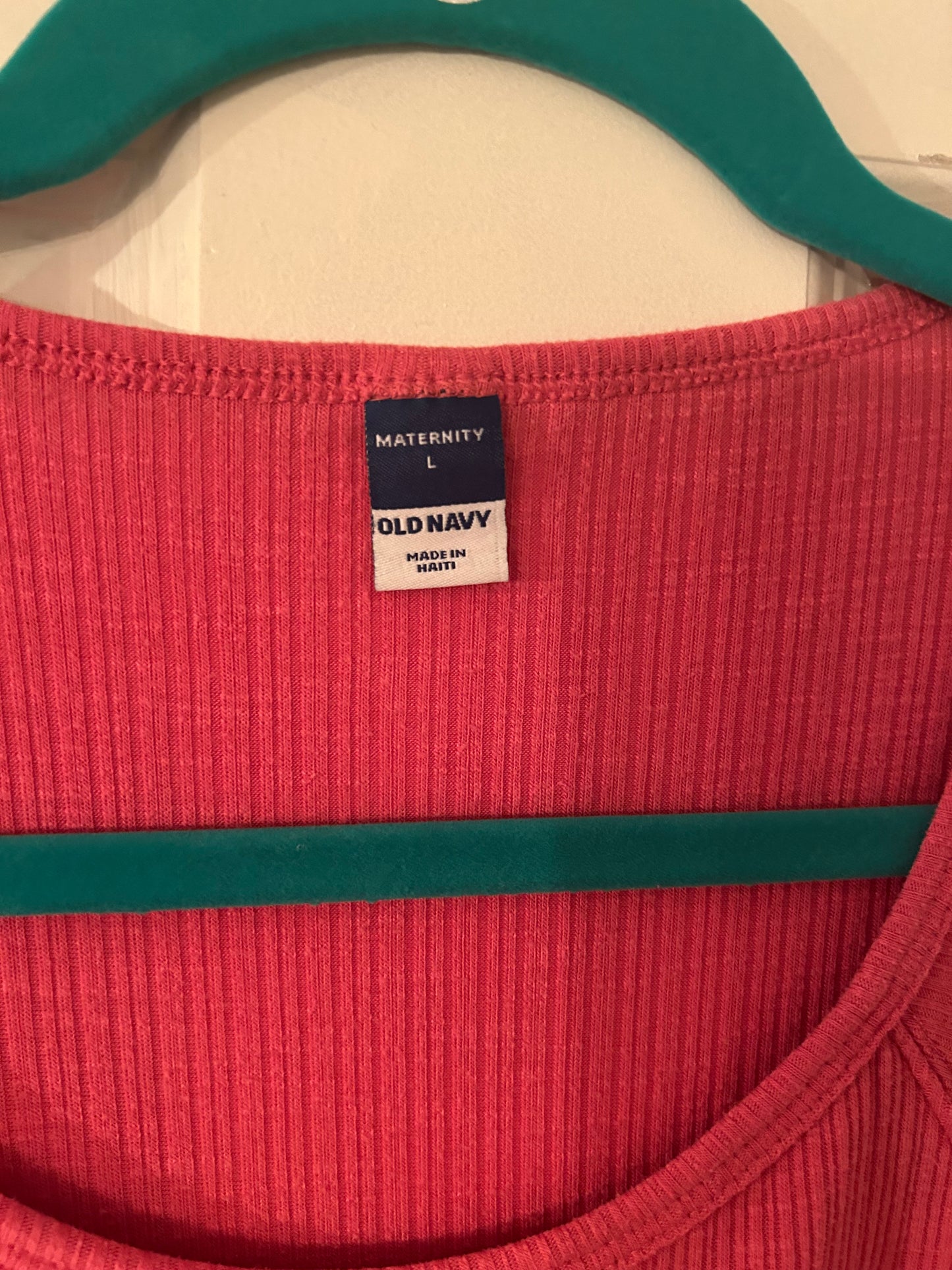 Seller 128 - Old Navy L Maternity and Nursing Top