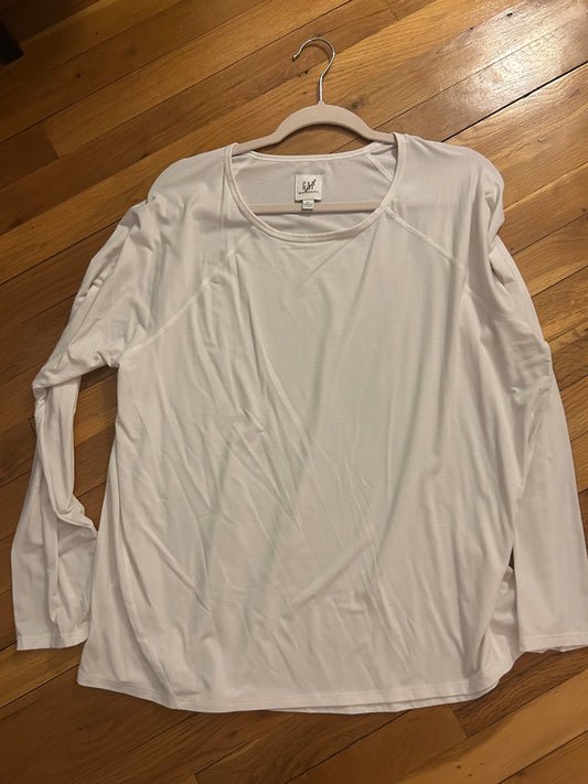 Seller 128 - Gap Maternity Shirt XL