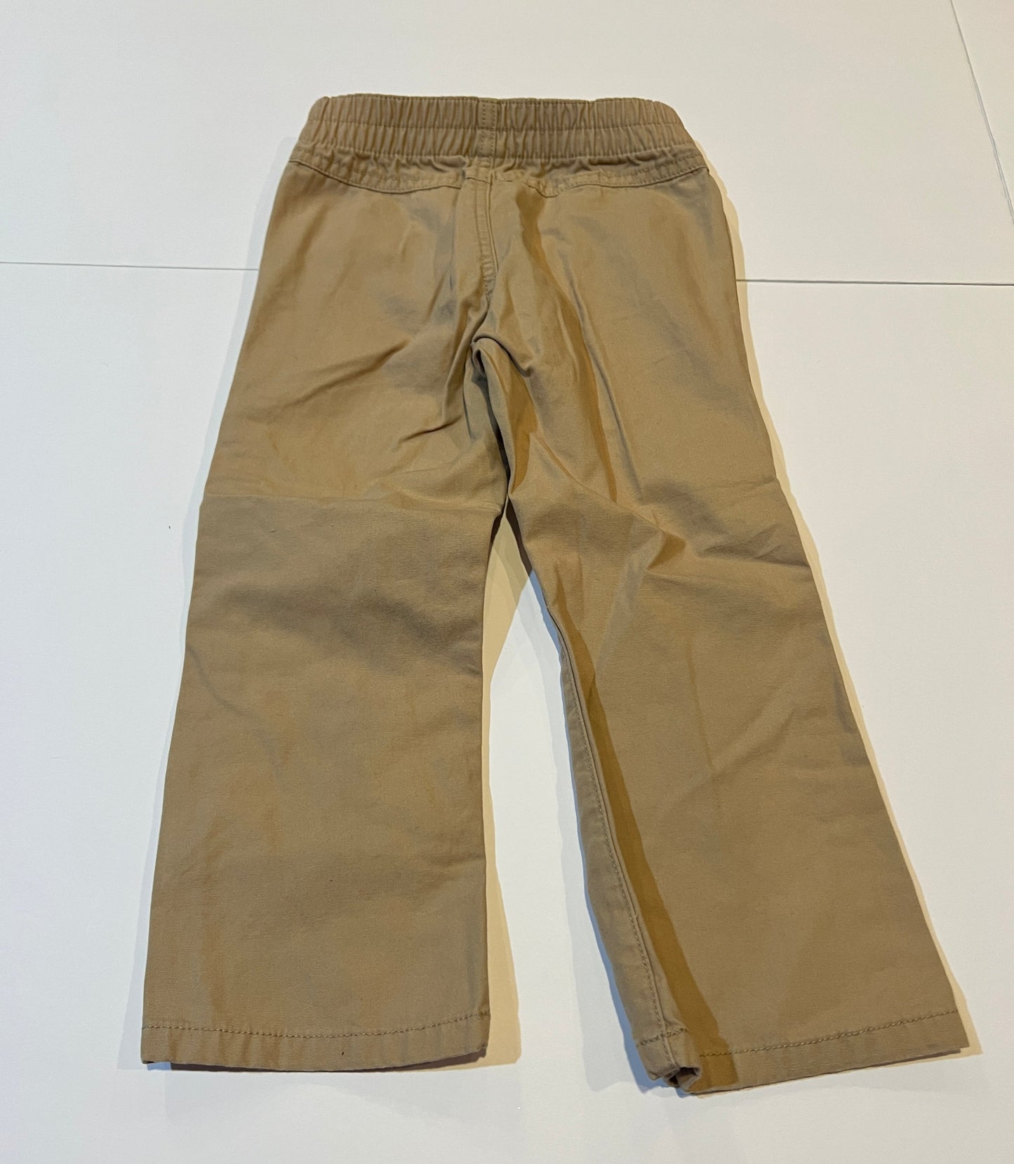 #180 Girl 4T Carter’s Heart khaki