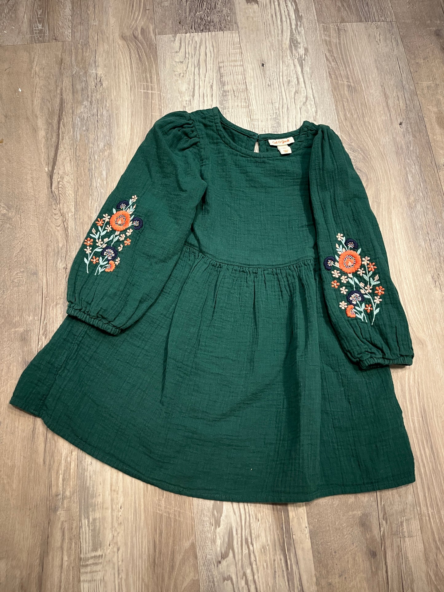 Seller #29 Girls 5T Cat and Jack Green Embroidered Linen Dress