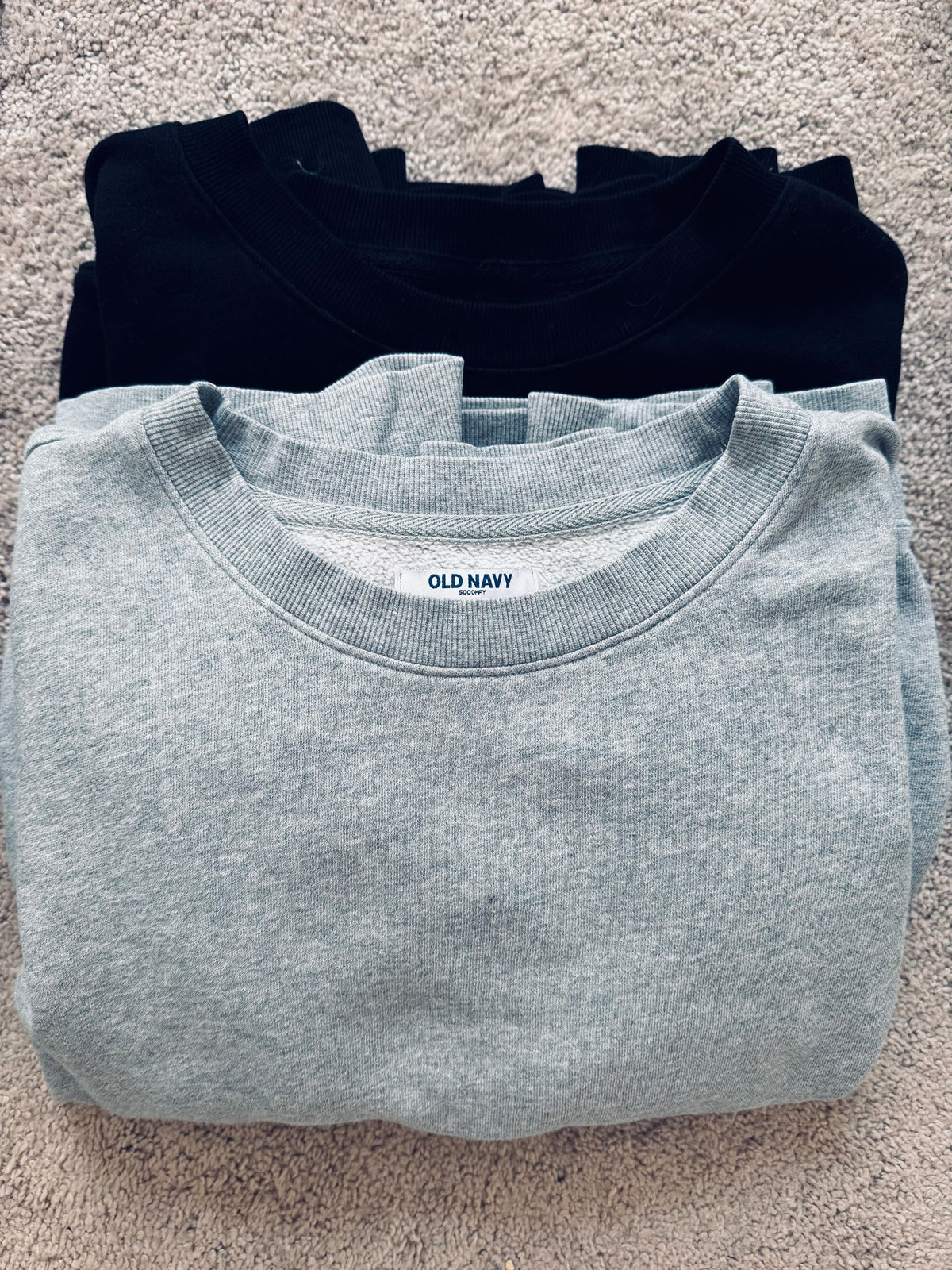 #107 Old Navy Basic Crewneck size M (set of 2)
