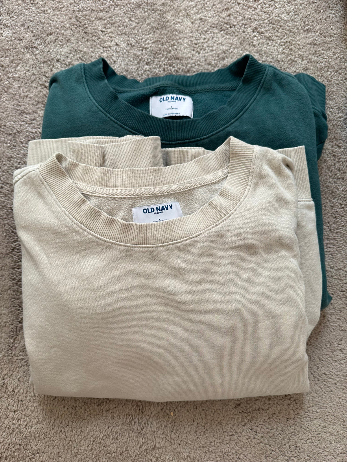 #107 Old Navy Basic Crewneck size M (set of 2)