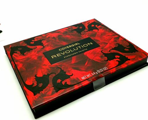 #77 NWT Covergirl Eyeshadow Palette (set 4)