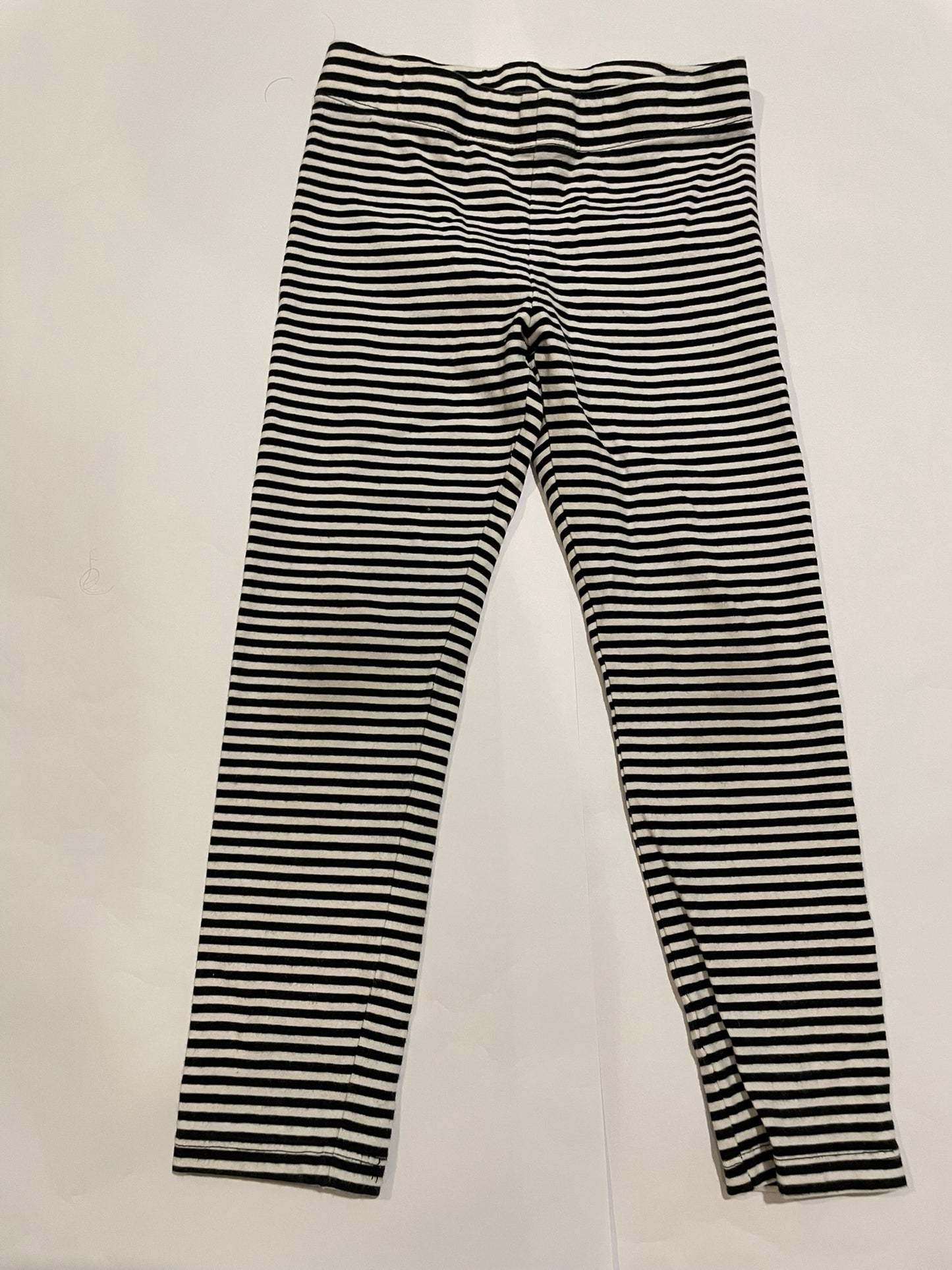 #126 Girls Primary size 6 Blk/White Striped Leggings EUC