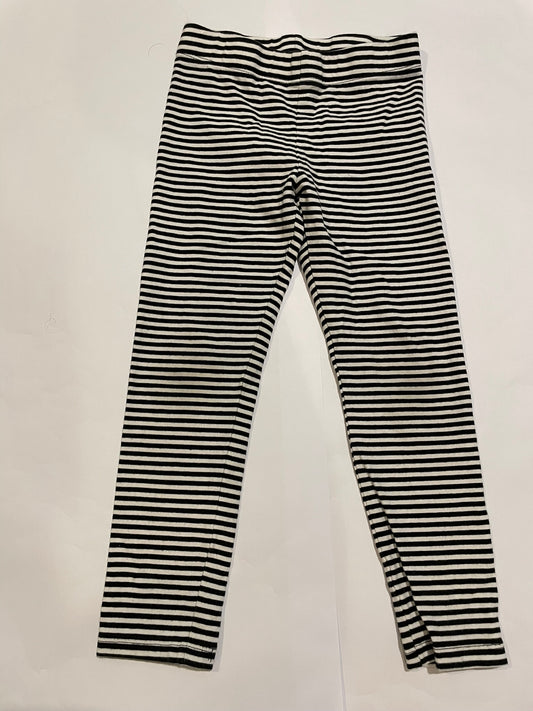 #126 Girls Primary size 6 Blk/White Striped Leggings EUC