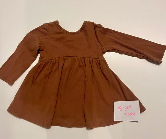 #32 Girls 18-24 month Quincy Mae skater dress  *reduced*