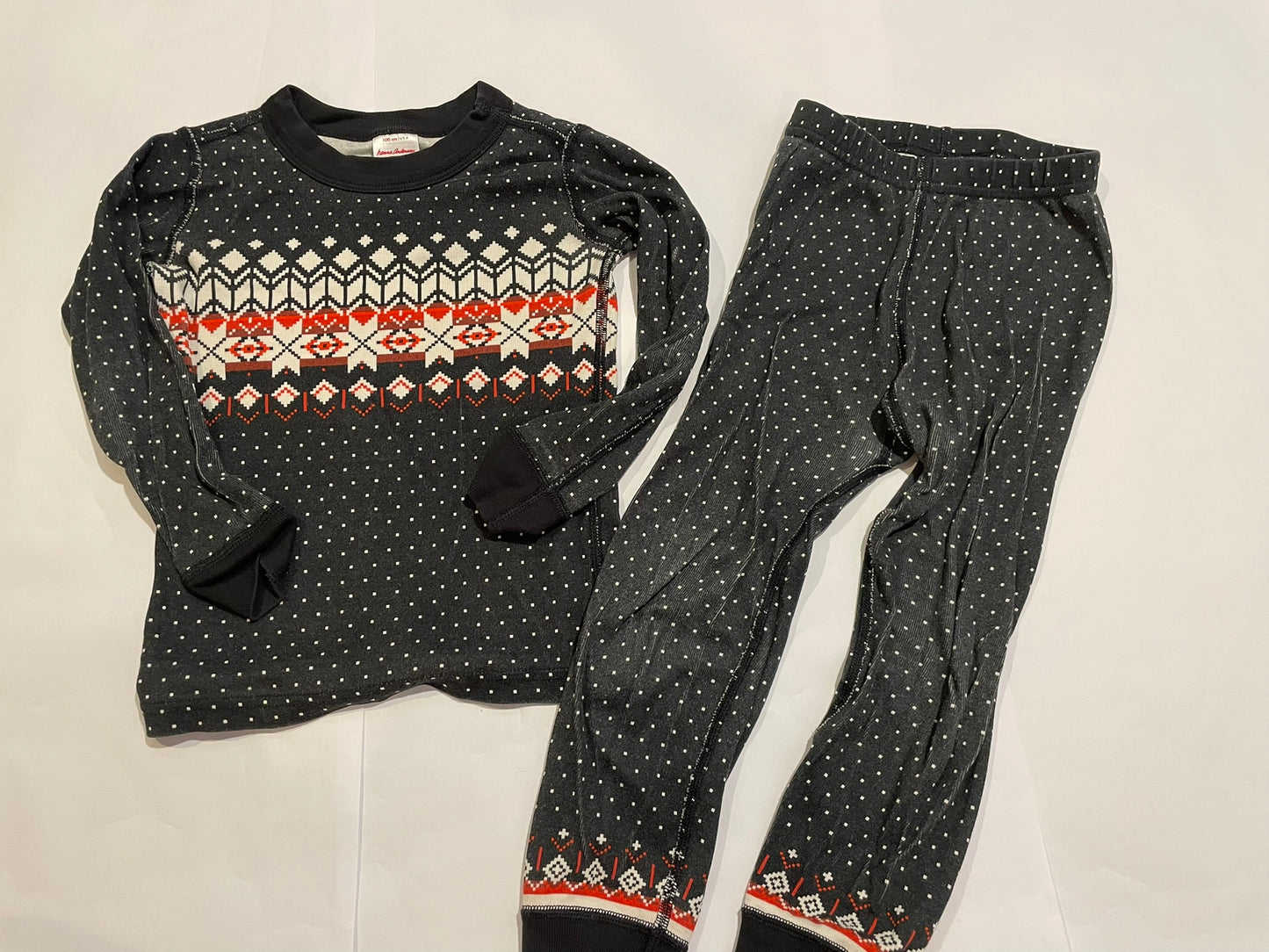 #126 Hanna Andersson 100 (4T) Black Holiday Long John Jammies GUC