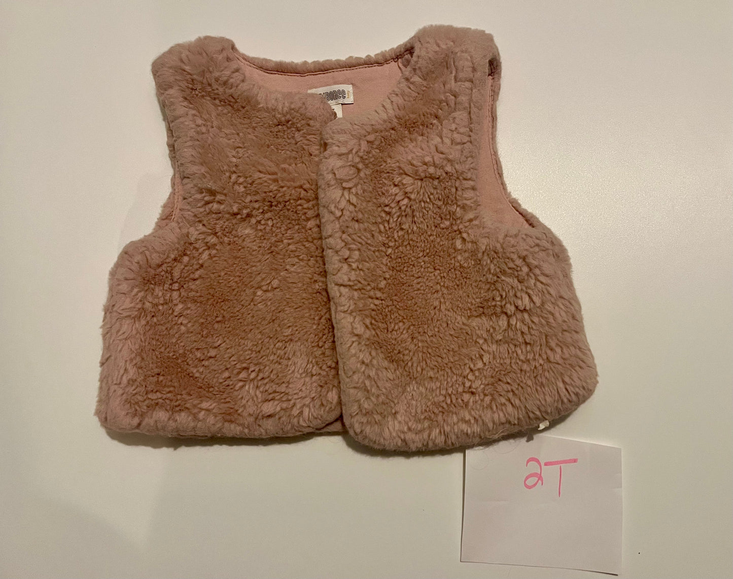 #32 Girls 2T pink faux fur vest  *reduced*