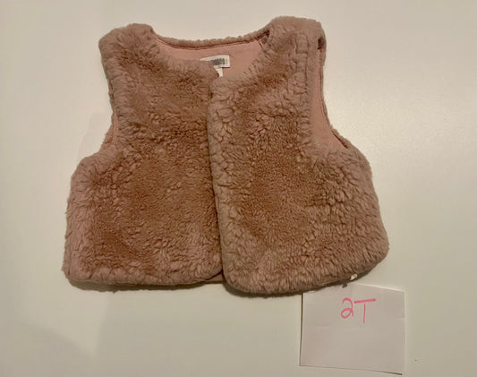 #32 Girls 2T pink faux fur vest  *reduced*
