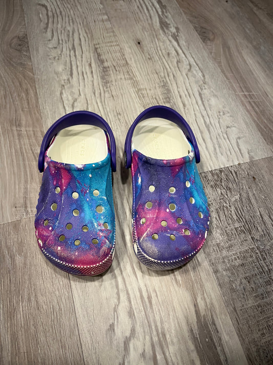 Seller #29 Girls Size 10 Pink Marble Crocs