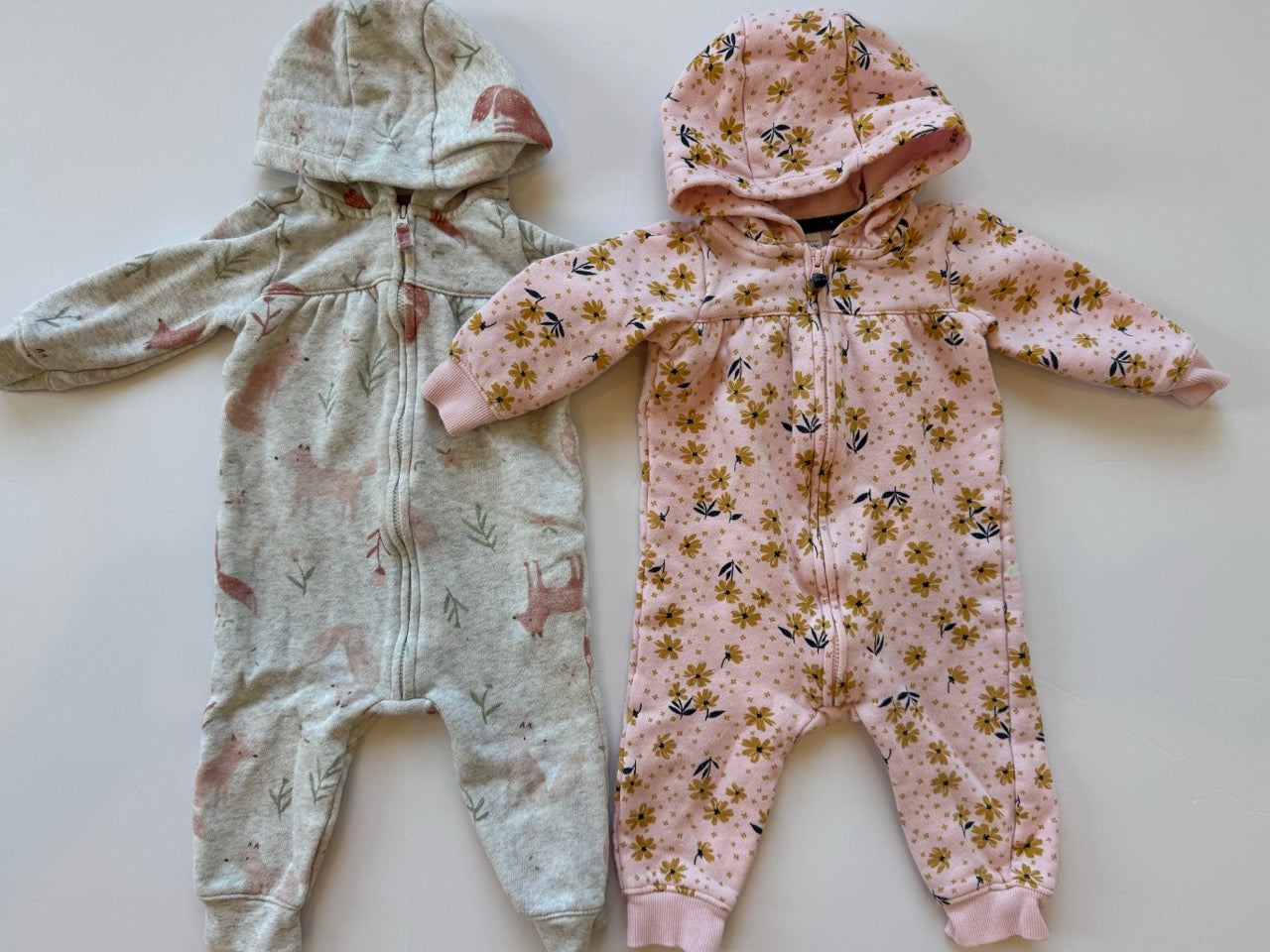 #190 REDUCED Carter's Bundle: 9m + 12m long sleeve rompers, fleece lined