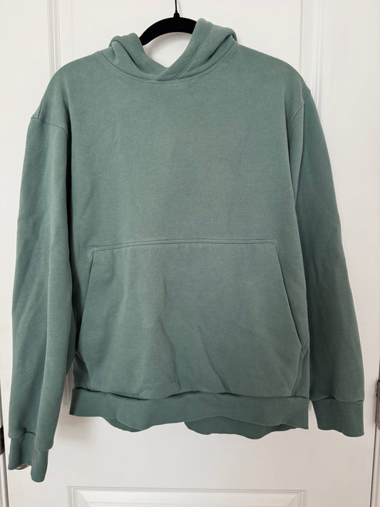 #107 Lululemon Men’s Hoodie size L