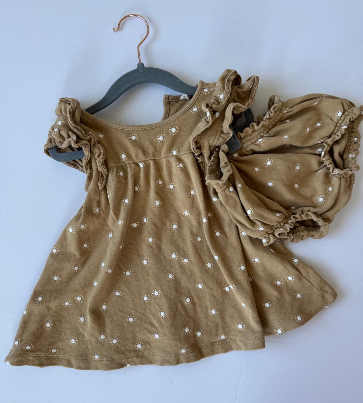 #190 REDUCED Quincy Mae: 18-24m sunshine dress