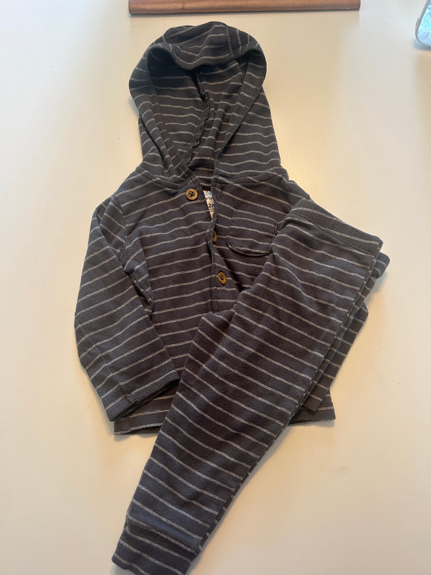 #63 Carter’s grey striped set, size 12 months