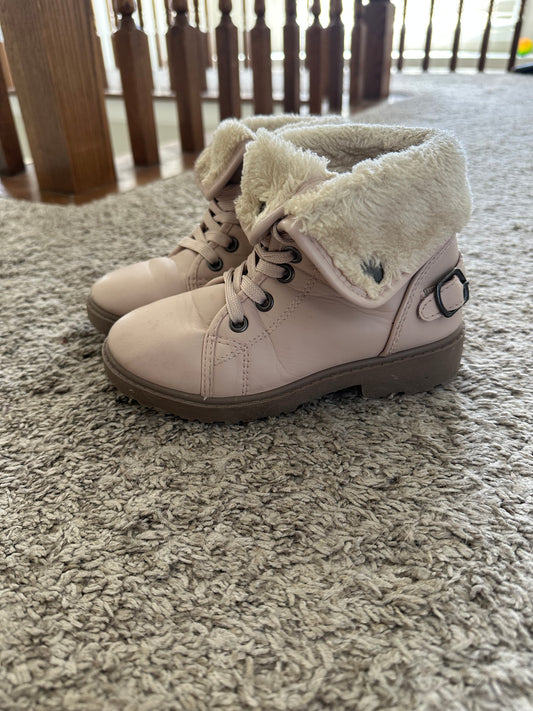#77 GUC Girls Lined Winter Boots, Size 12