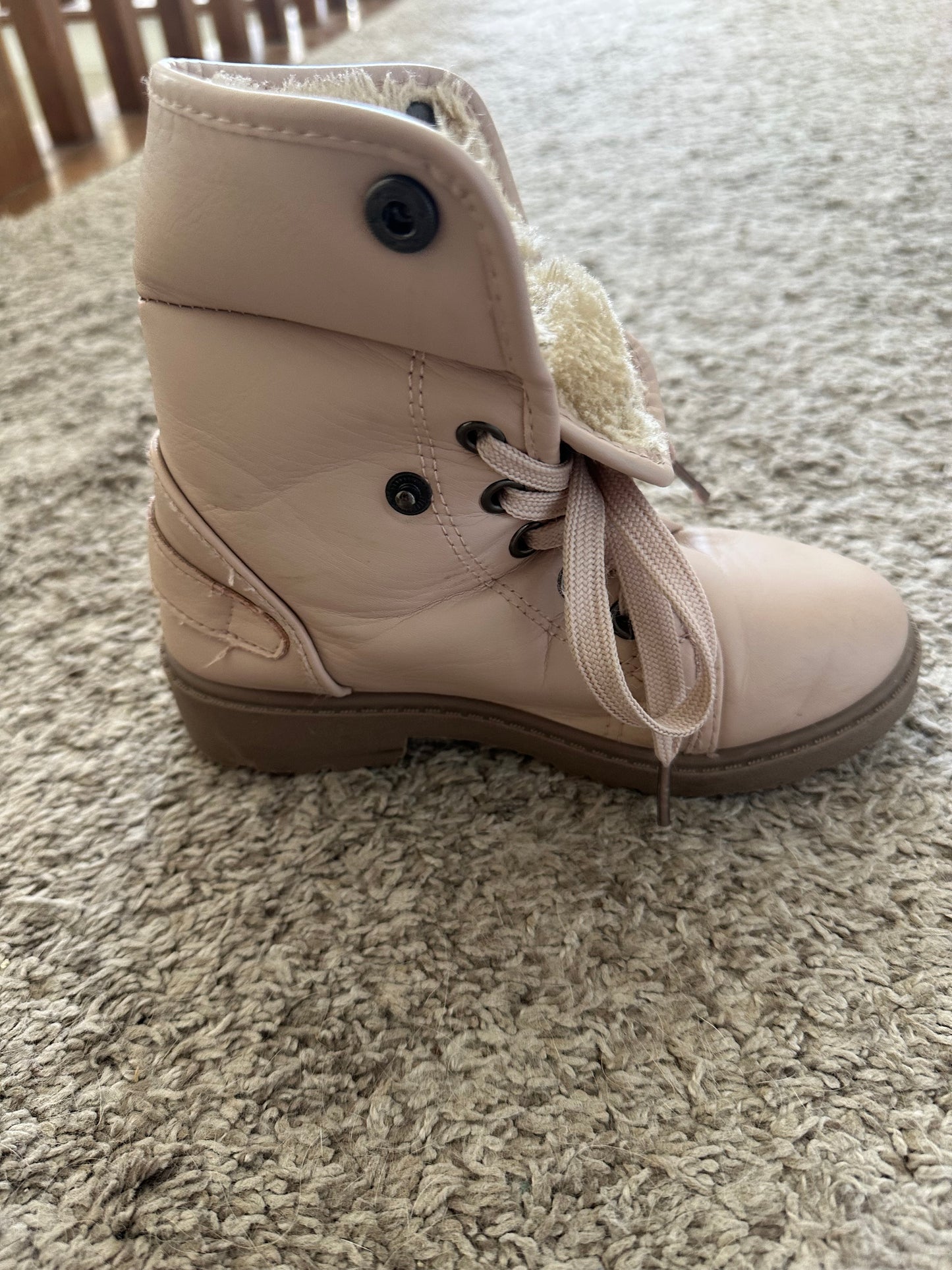 #77 GUC Girls Lined Winter Boots, Size 12