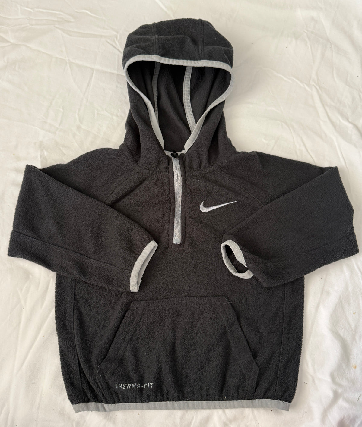 Seller #19 Nike Athletic Quarter length Zip Top Black Boys 2T