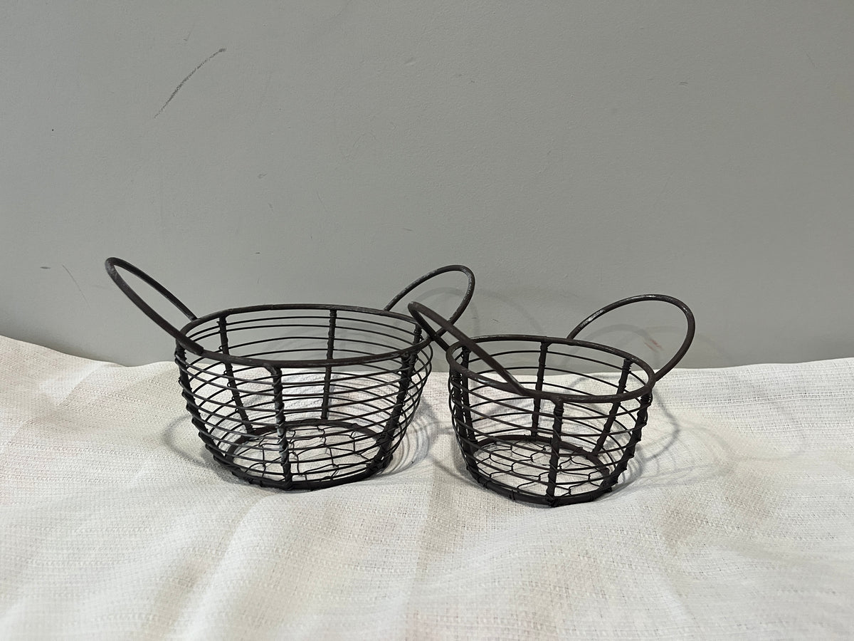 135 farmhouse style nesting baskets, BN