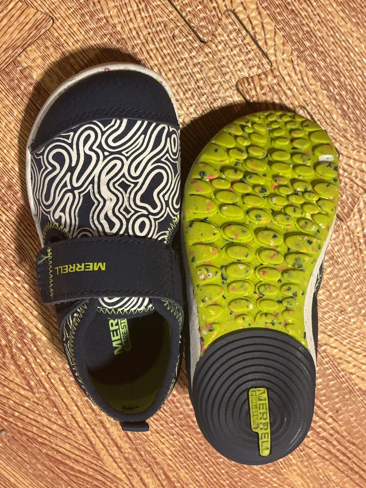 #34 NWOB Merrell 7t Bare Step