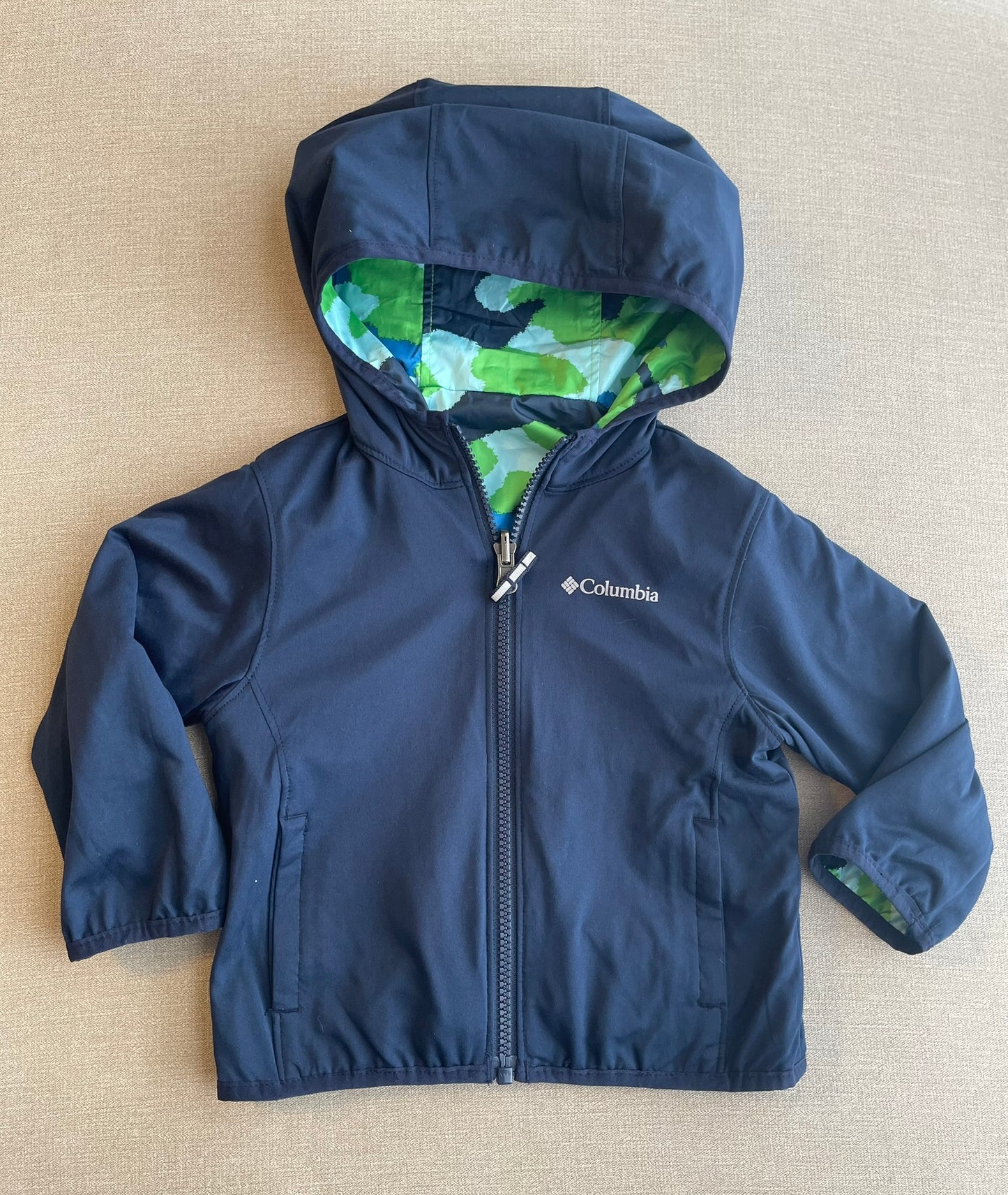 Seller #12 | Boys | Columbia Windbreaker / Rain Jacket | Reversible | Size 2T