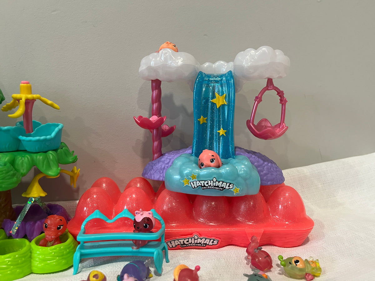 135 Hatchimals playsets and 51 Hatchimals included, LN