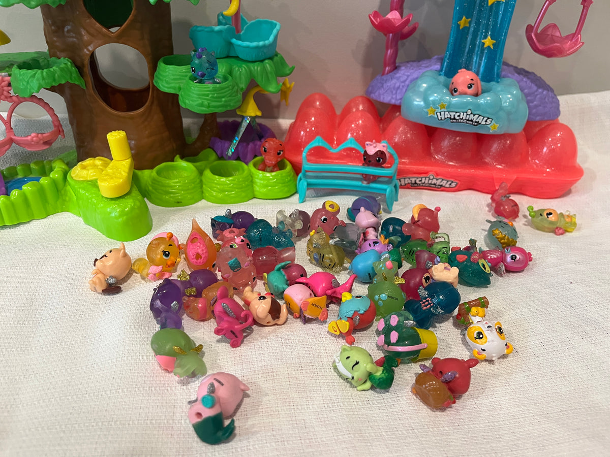 135 Hatchimals playsets and 51 Hatchimals included, LN