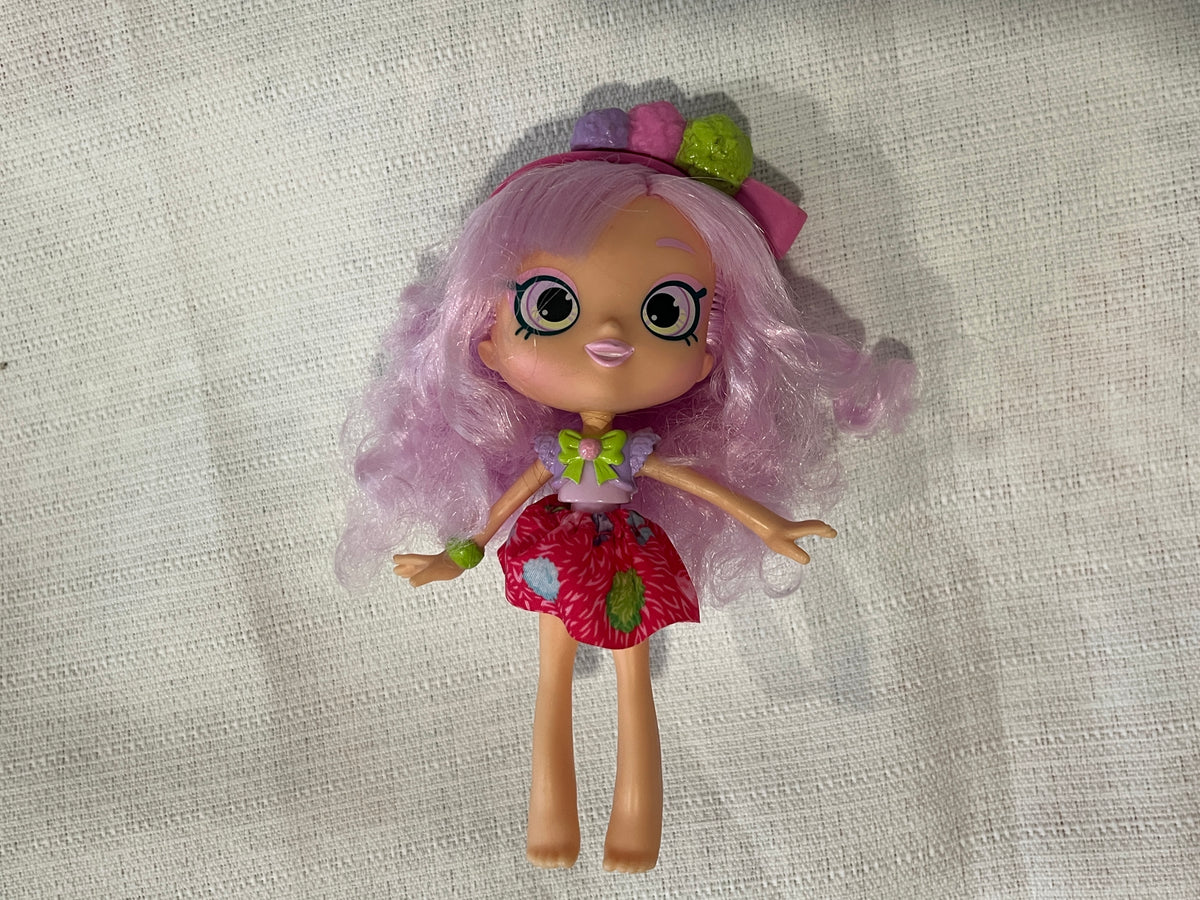 135 pink Shopkins doll and LOL doll set with cat, selling both together, LN