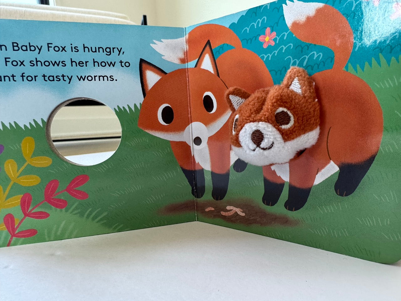 #190 Baby Fox  Finger Puppet Book