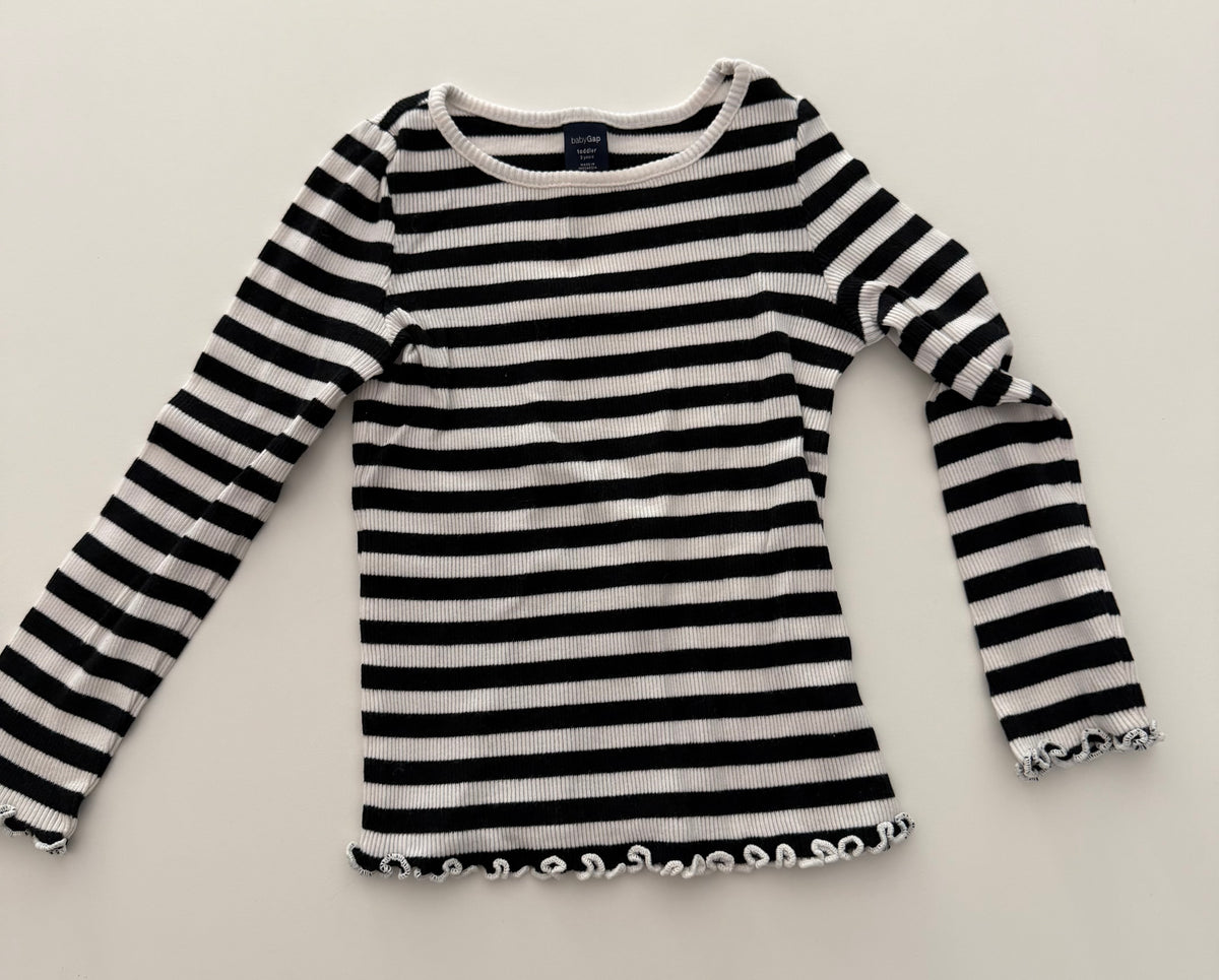 #117, Girls 3T, Gap black/white ribbed & Gap navy floral ribbed shirt bundle, VGUC