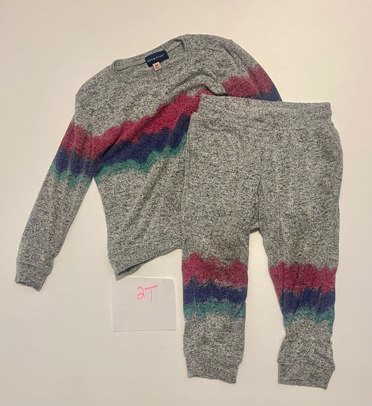 #32 girls 2T grey stripe set *reduced*