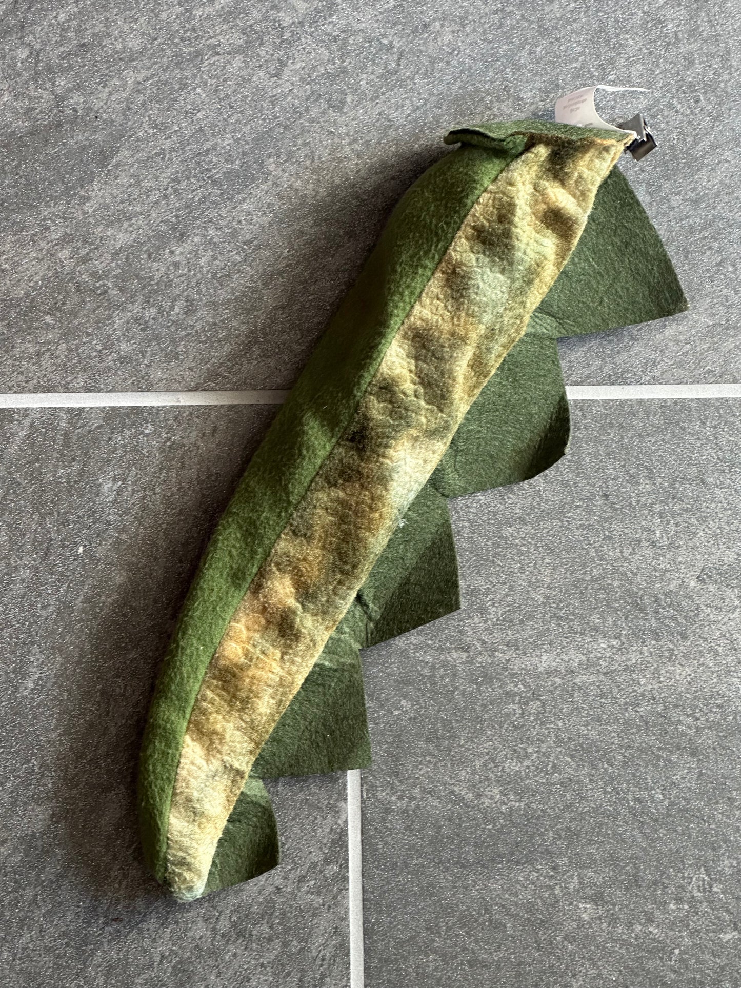 #186 Clip-on Dinosaur Tail EUC