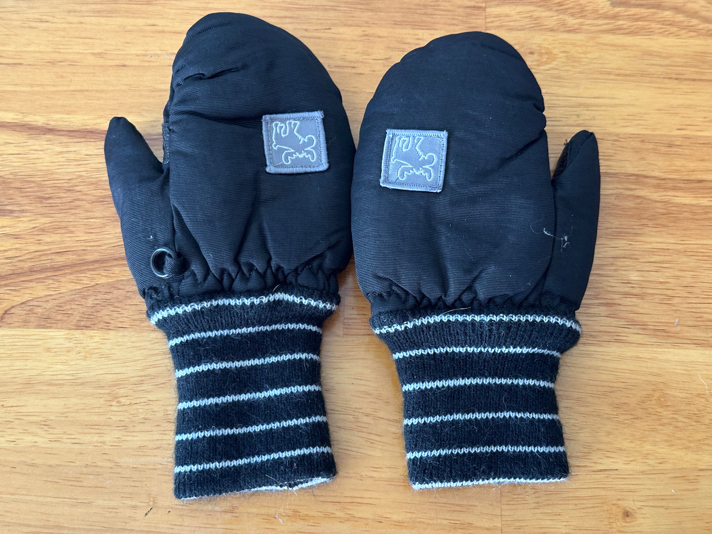 #95A Black Thinsulate Mittens - fit ages 2-4